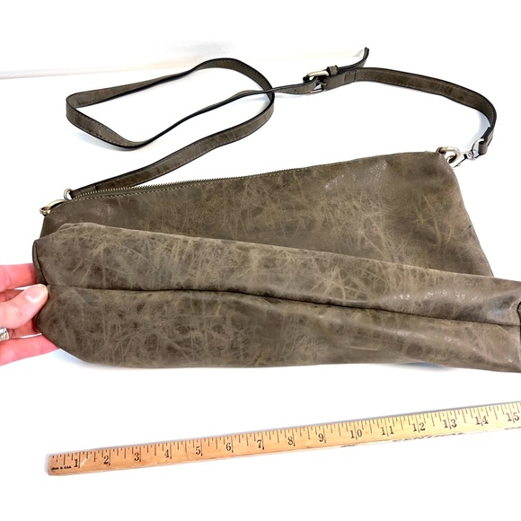 Joy Susan 2-piece Vegan Gray Brown Crossbody Hobo Bag and Wristlet Set LIKE NEW - Picture 8 of 14
